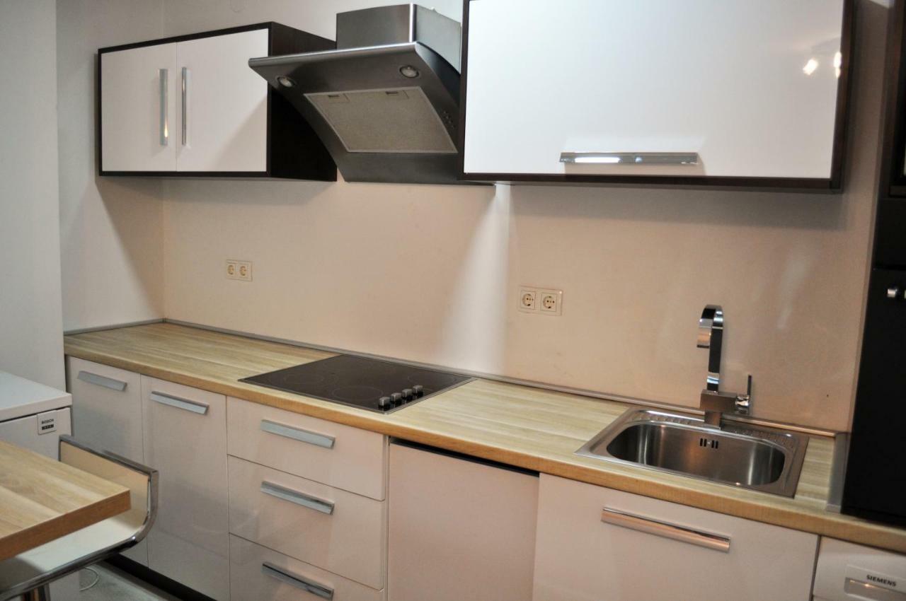 Апартаменти Apartman Dina Тузла Екстер'єр фото