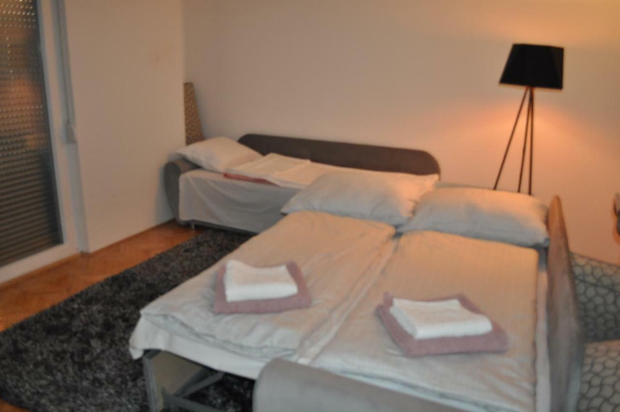 Апартаменти Apartman Dina Тузла Екстер'єр фото